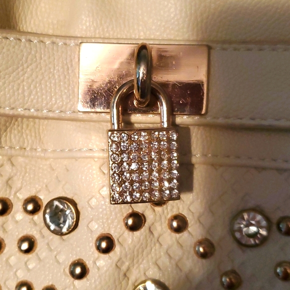 ❤💋Gorgeous ❤💋Symeli ❤💋Rhinestone Purse❤💋 - Picture 8 of 8
